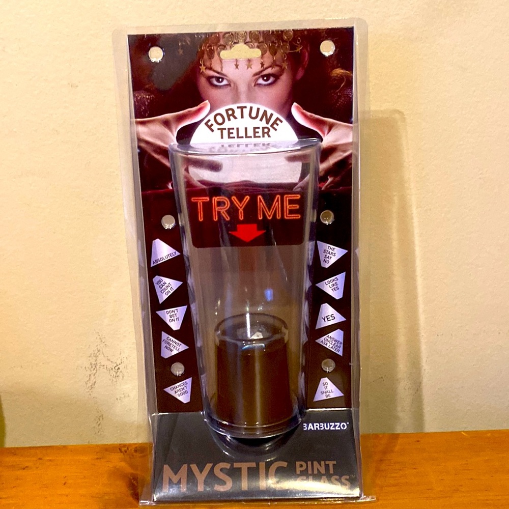 Barbuzzo Mystic Magic Ball Pint Glass Plastic 1 pk -Pack of 1 New in Package